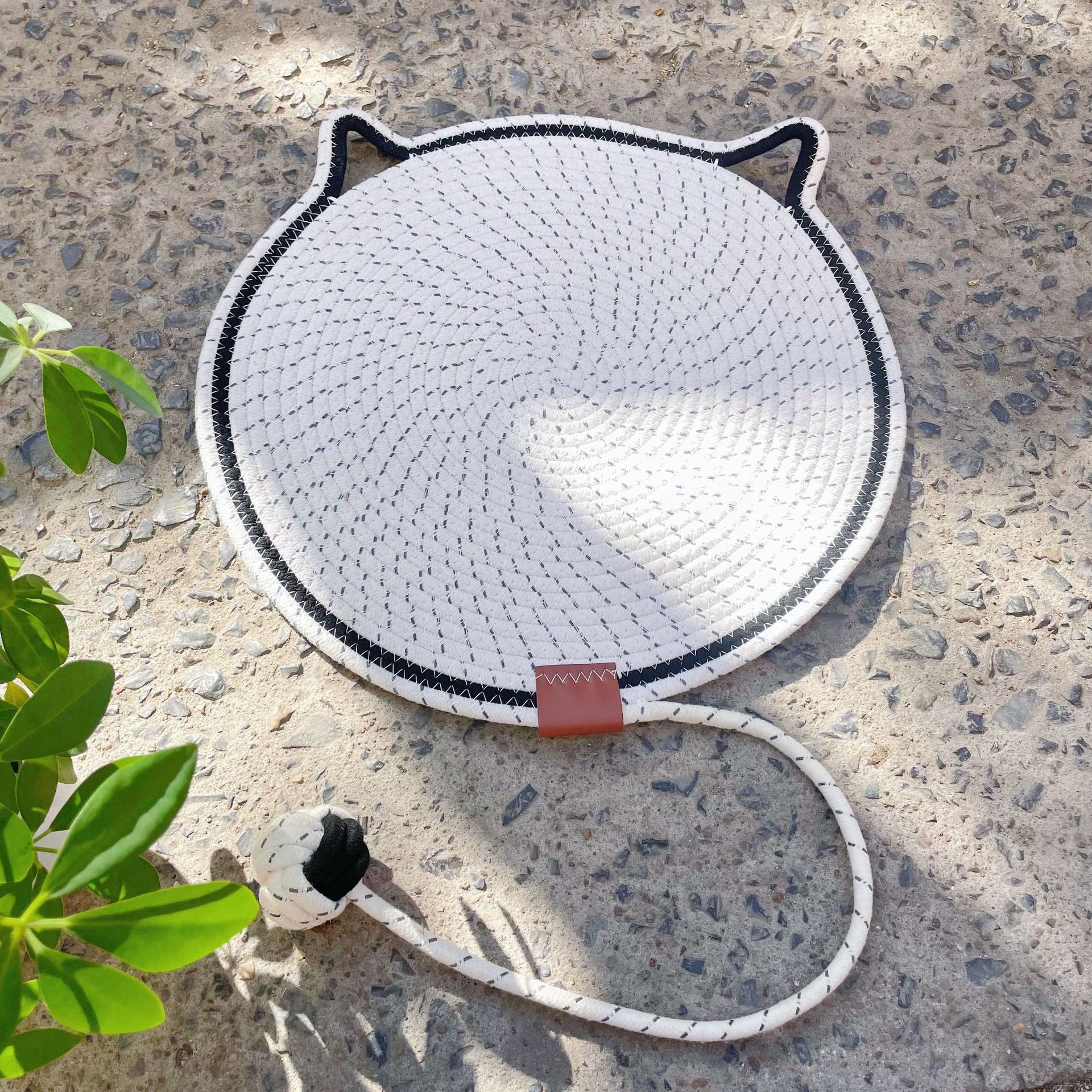 Cute Ear Woven Texture Cat Scratching and Sleeping Mat