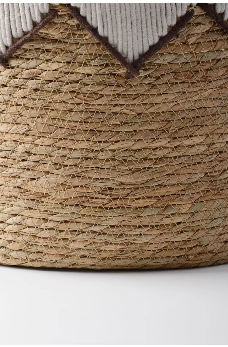 Straw woven handbag storage basket
