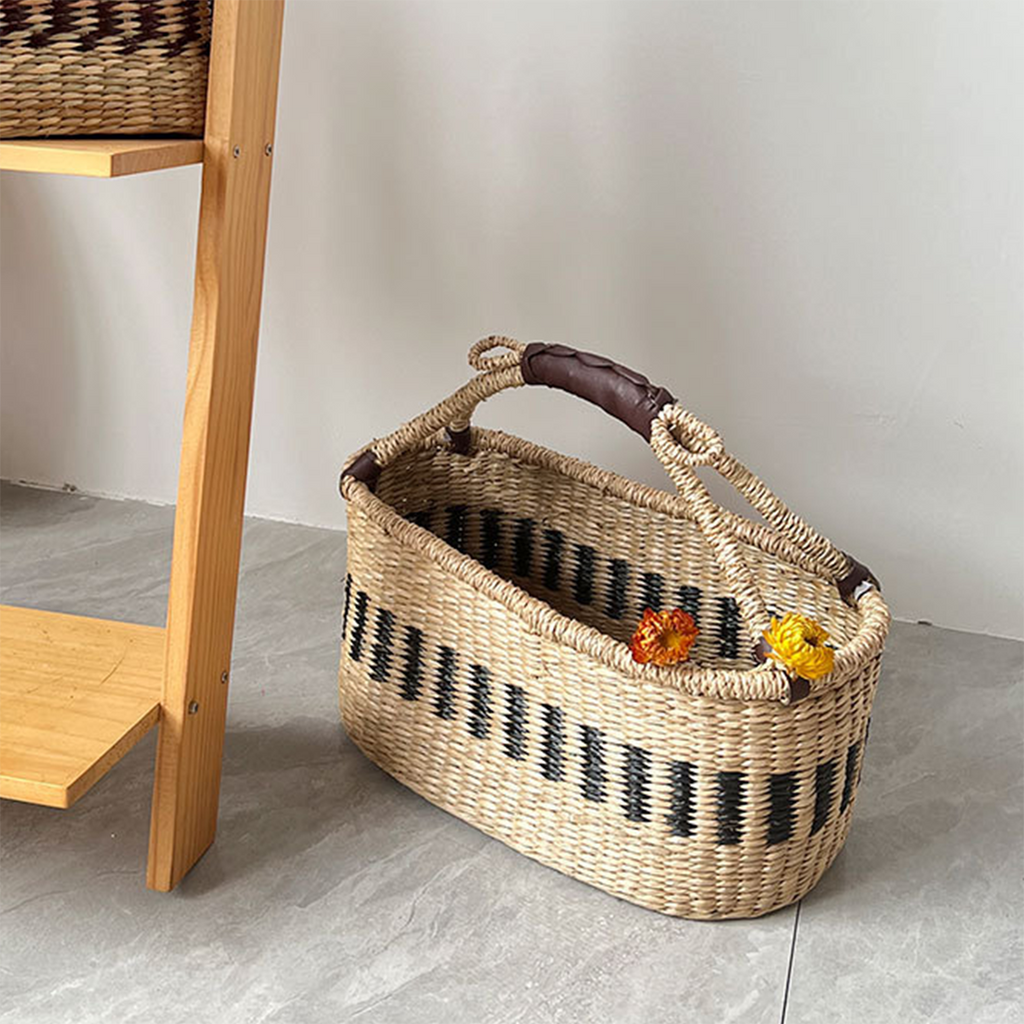 Contrast-Color Straw Handbasket