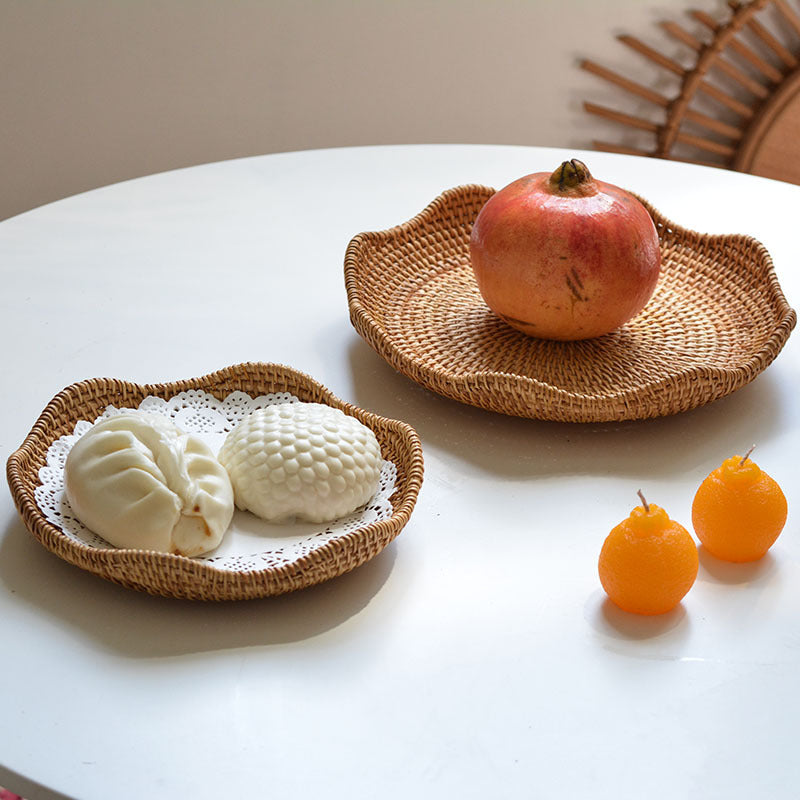 Wicker fruit plate with shallow mouth woven from autumn rattan(Sets)