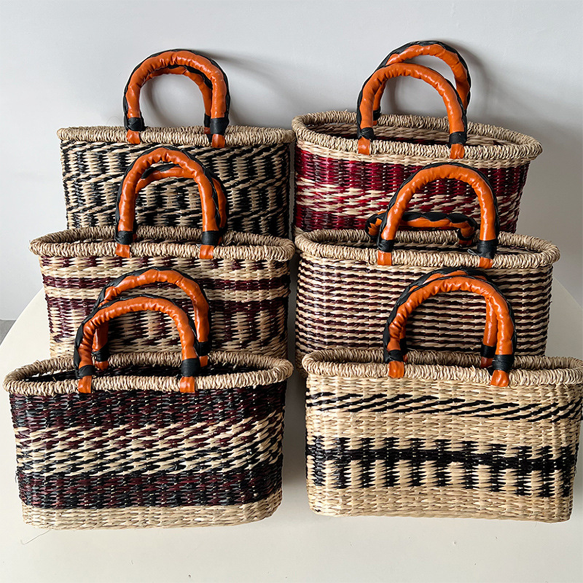 Contrast-Color Straw Handbasket